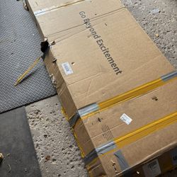 Tonneau Cover 6’4 Bed Brand New In Box