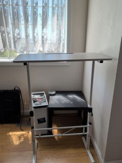 Standing Desk, Lightly Used