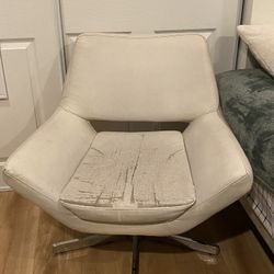 Free White Leather Spinning Chair