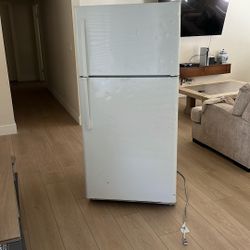 Ge White Refrigerator 