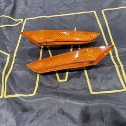 Nissan V35 / G35 JDM Skyline Sedan Amber with Bump side markers {OEM}