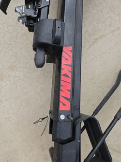 YAKIMA Roof Racks