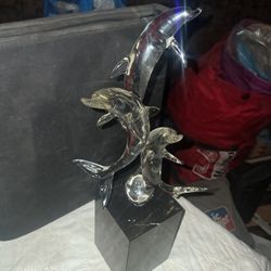 3 Crystal Dolphins  Playing  