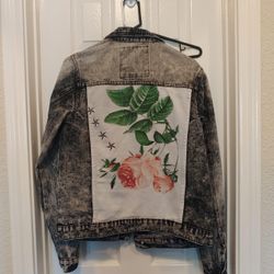 Reason  Urban Outfitters Men's Black and Red Jacket size L