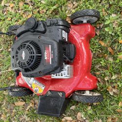 Lawn Mower MTD Push Mower Start Right Up Almost New Work Perfect 