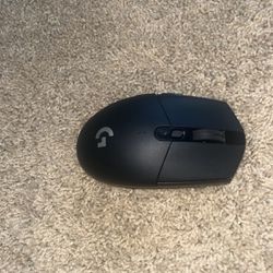 305 Logitech Mouse With Side Buttons ( Wireless)