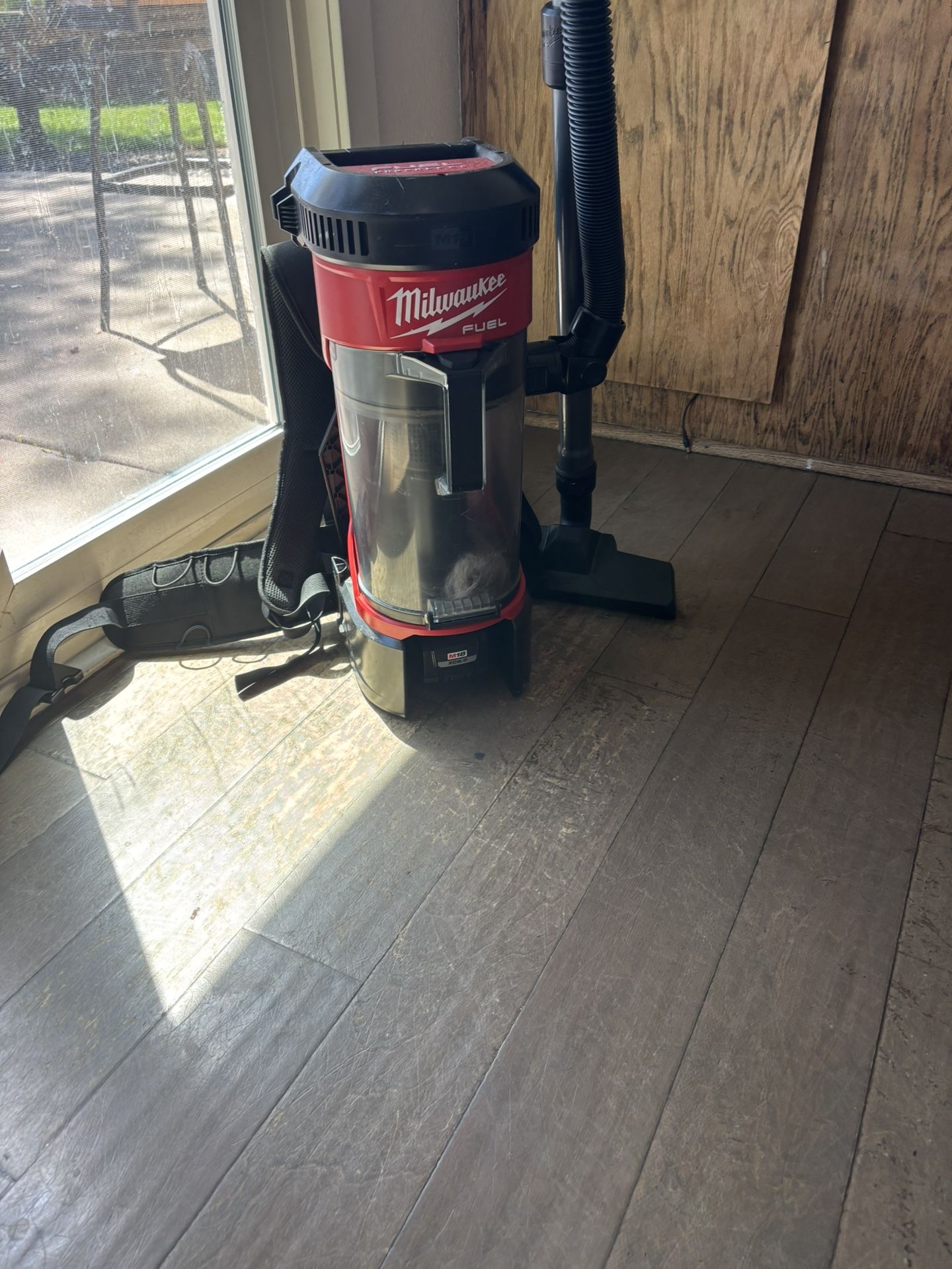 Milwaukee Back Pack vacuum