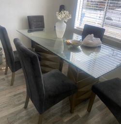 Kitchen table