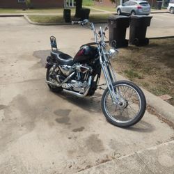 Harley Davidson 2000.  Custom 1200 Modified