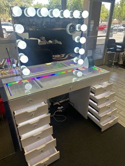 White Makeup Vanity Set