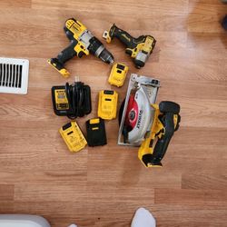 DEWALT 20v Hammer Drill, Circular Saw, 12v Impact Driver