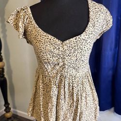 Leopard print top