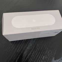 Beats Pill Kim Kardashian 