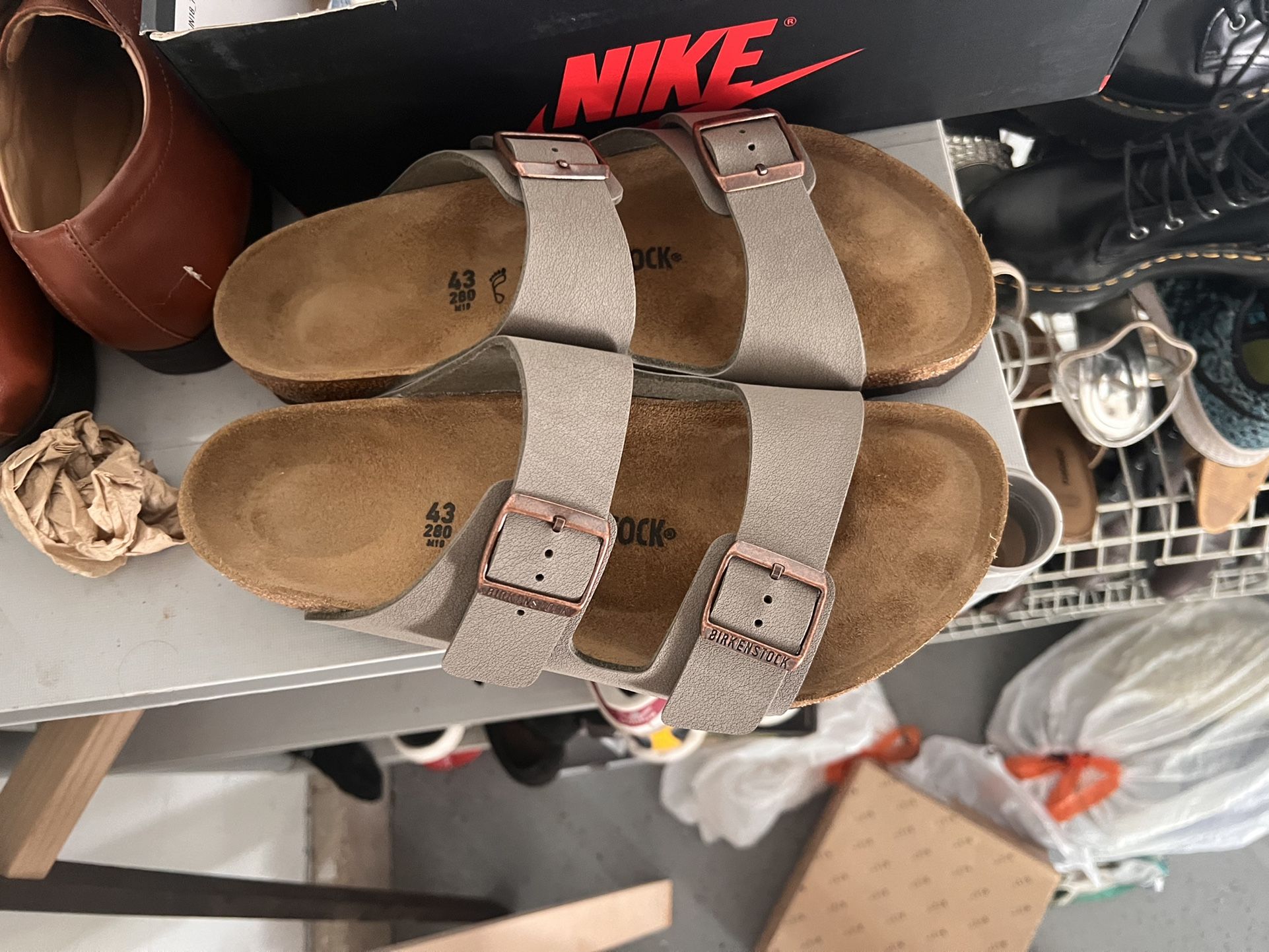 Arizona Birkenstocks Men Size 10