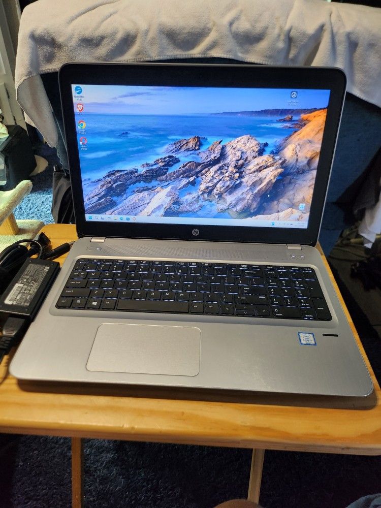 HP 15.6" LAPTOP Intel Core i7-7500U 2.70GHz, 16gb Ram,500 SSD HD Win11