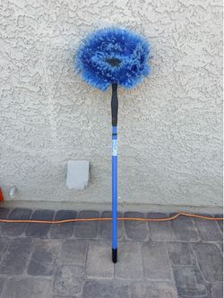 Fan cleaning brush