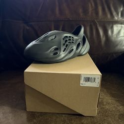 Adidas Yeezy Foam Runner Onyx 