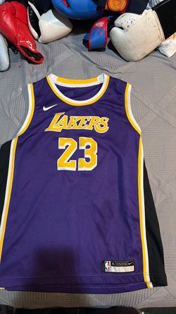 LeBron James  LA lakers jersey