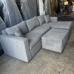 💥 Brand New Grey Sectional With Free Ottoman