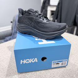 Brand new- Men’s Hoka Clifton 10. Size 10.5
