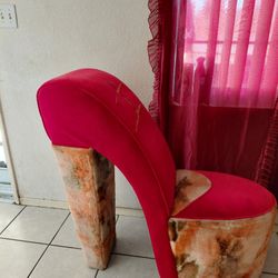 Shoe-Shaped Loveseat Sofa $55