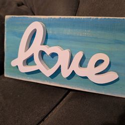 ' Love ' Country signs