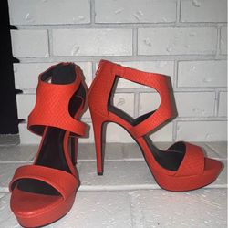 Charlotte Russe Coral Heels- Size 8