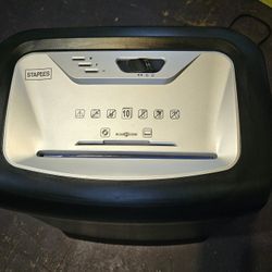 Staples Paper Shredder