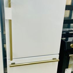 🔥🔥32” Forno Espresso Bottom Freezer Refrigerator 