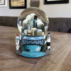 Vintage Musical Seattle Snow Globe