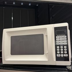 Hamilton Beach Microwave 