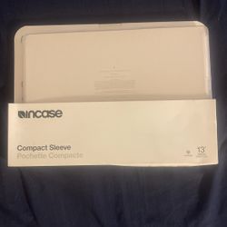 In case Compact Sleeve Clear 13”