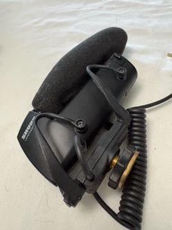Shure VP83 shotgun microphone w/ windscreen