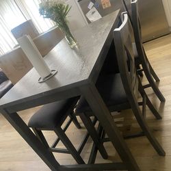 Kitchen Table An Chairs