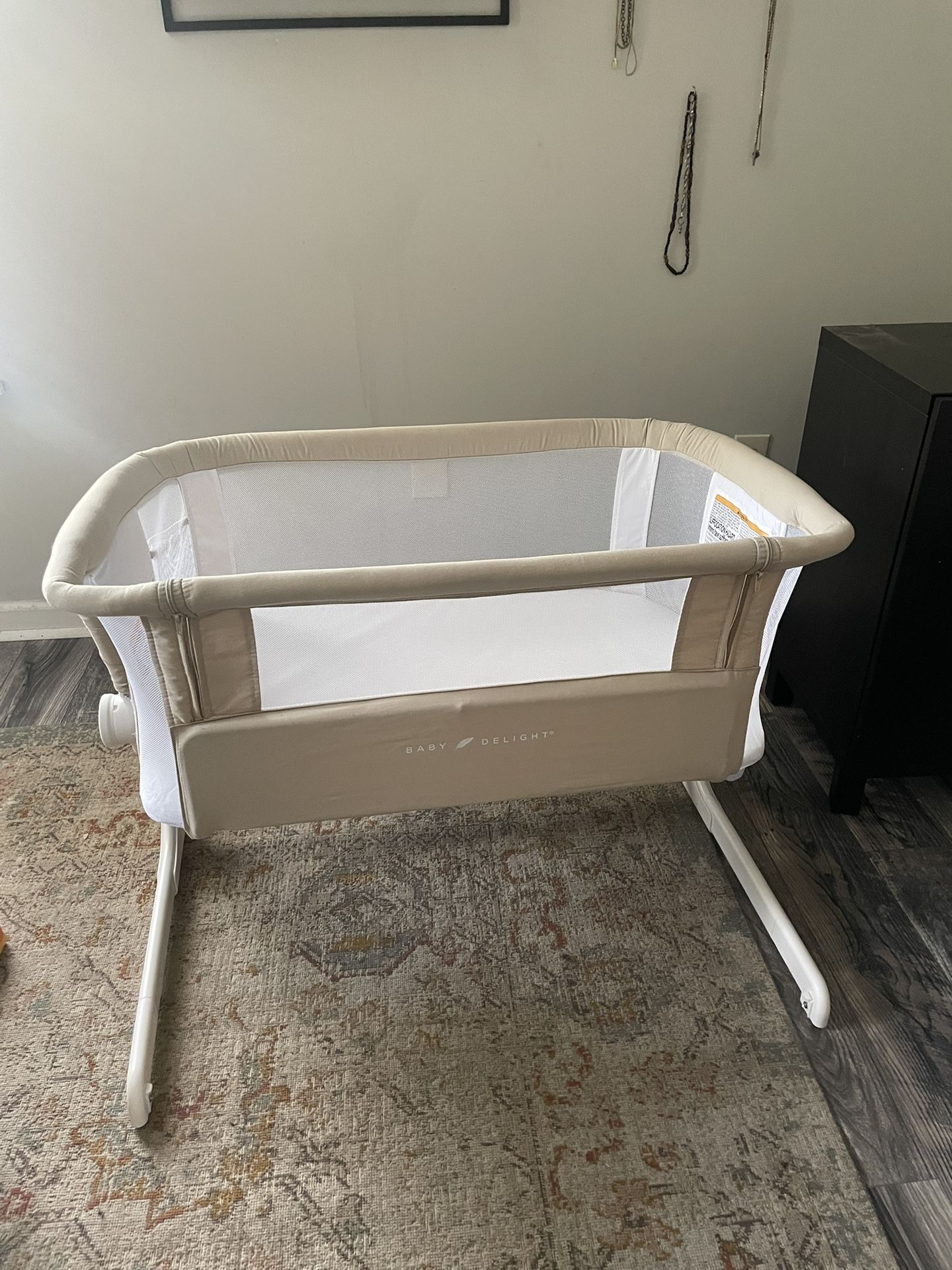 Baby Delight Bedside Bassinet
