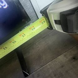 Selling A 29 Inch Vizio Tv Asking 110 OBO For It 