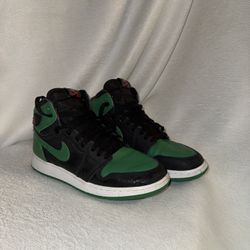 Jordan 1s Pine Green 