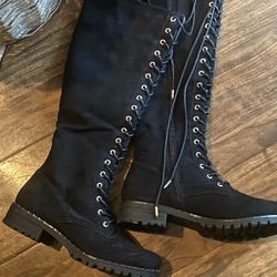 New Lace Up Boots Size 8