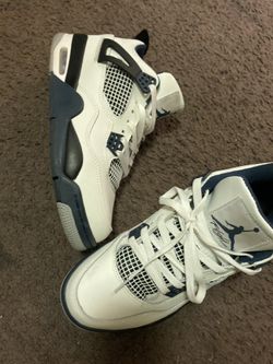 Jordan 4s