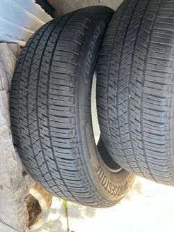 Set of 2 tires / Bridgestone  tires