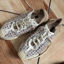 Dolce Gobbana Women’s Shoes Size 7.5