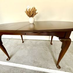 Dinning Room Table 