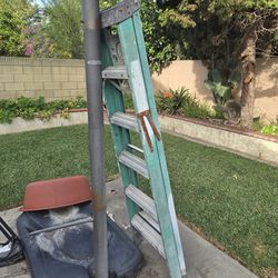 Ladder 6 foot