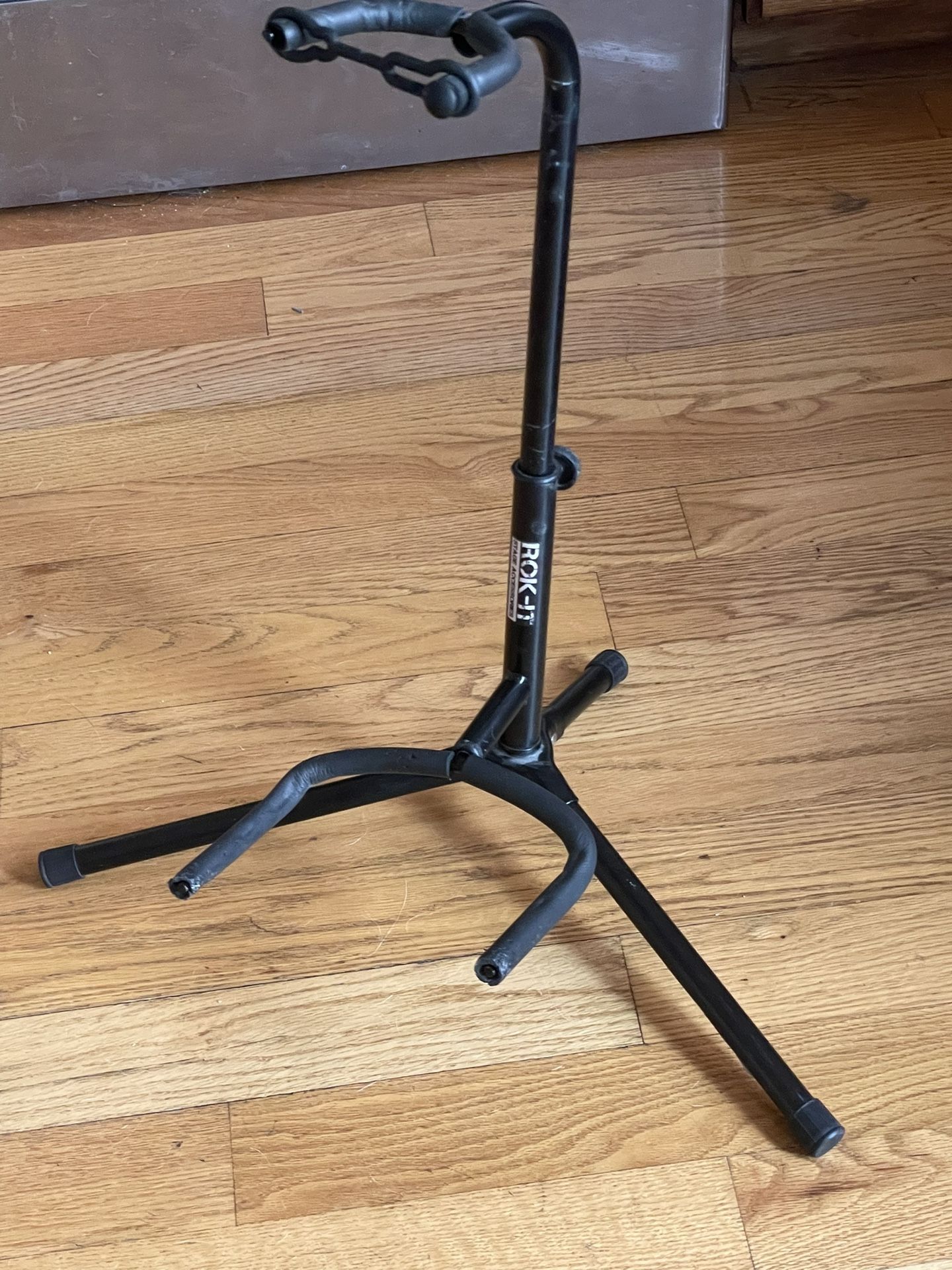 Guitar Stand