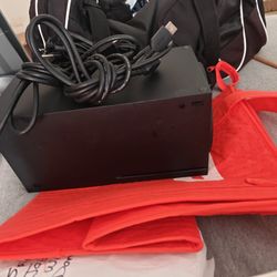 Xbox Series X 1Tb Black 2 Controllers