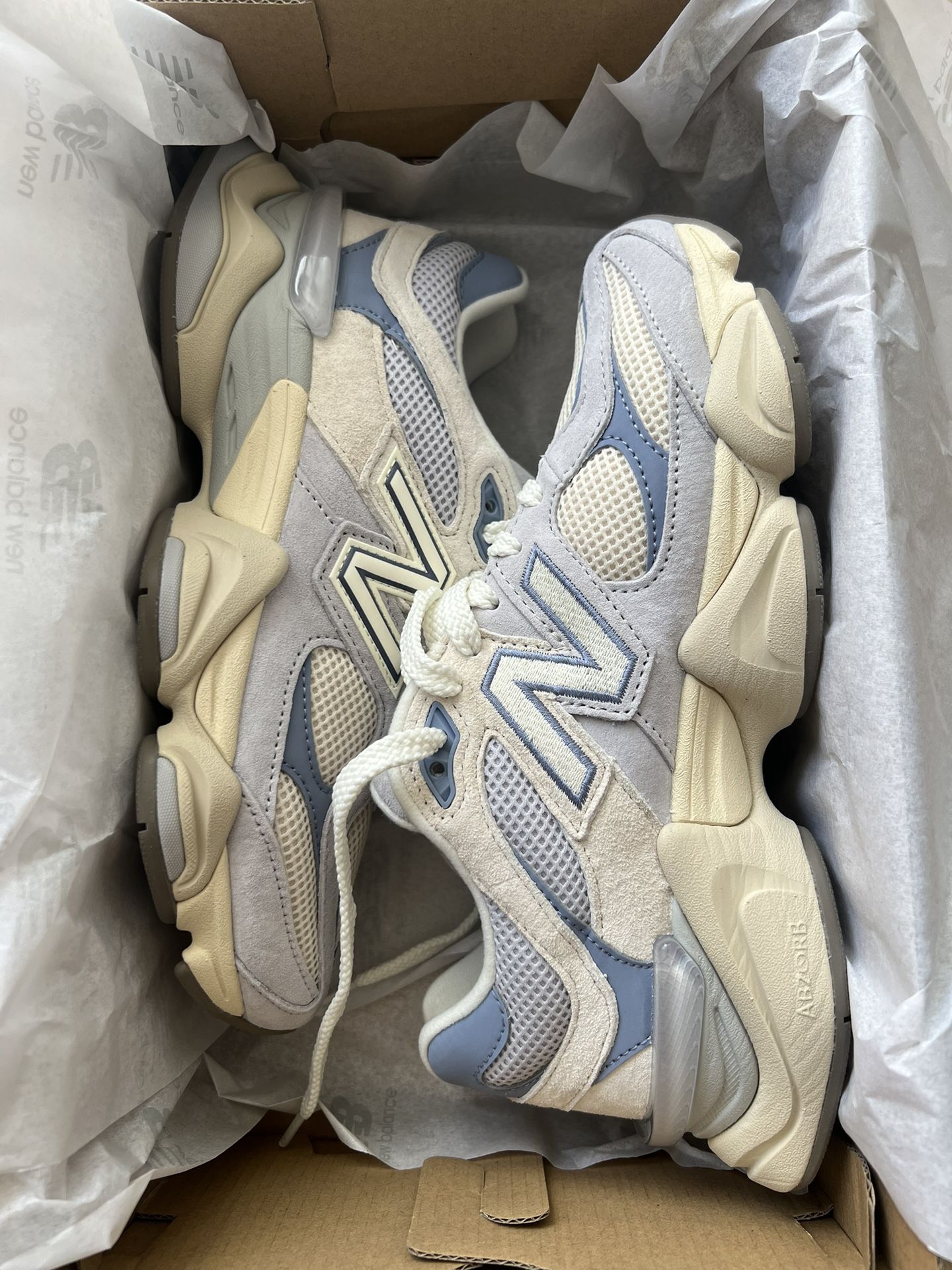 New Balance 9060 Grey Beige 