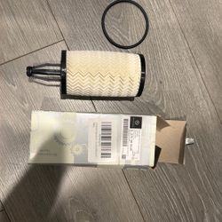 Brand New Mercedes Benz Oil Filter Element