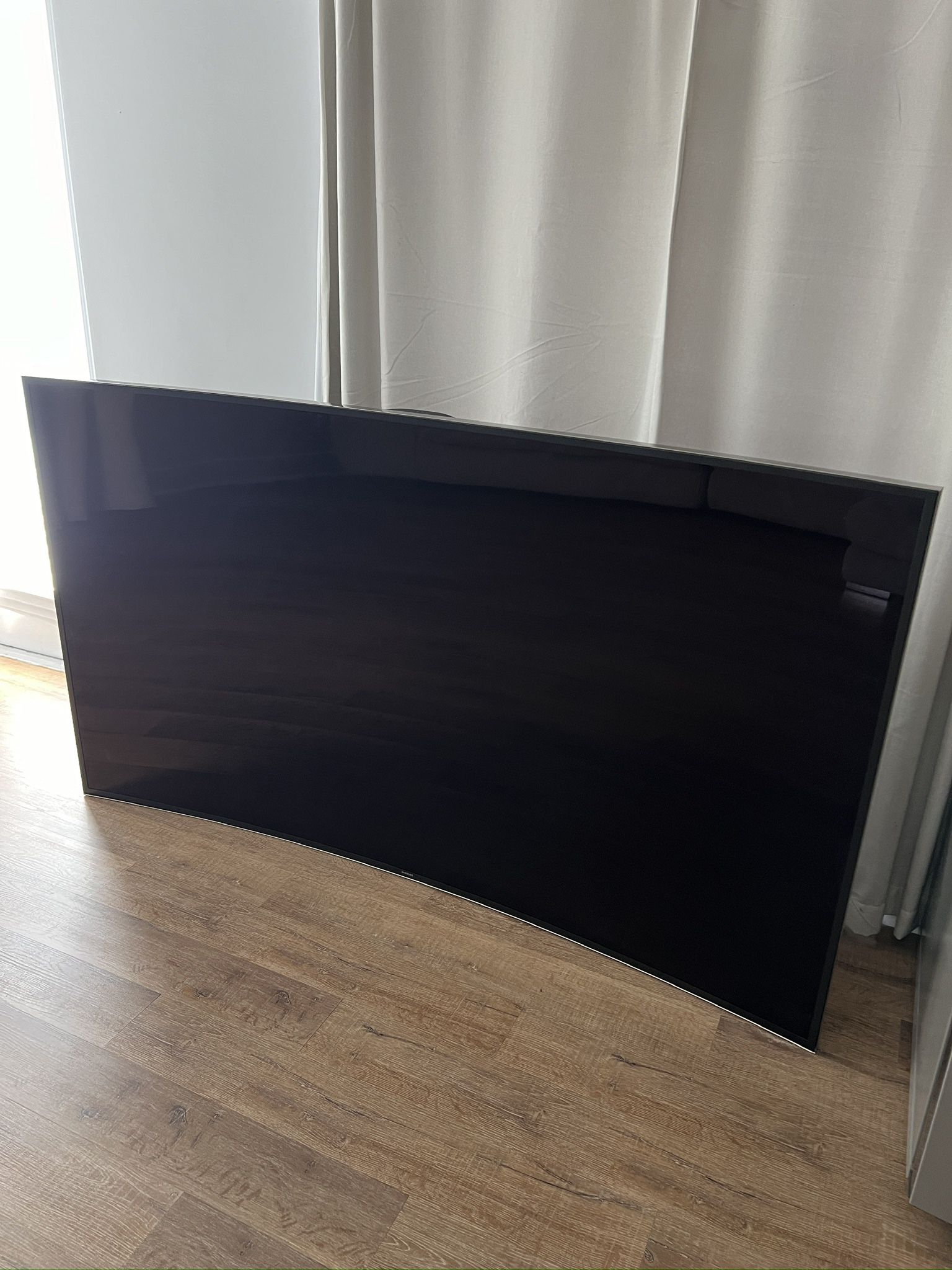 Samsung 78 Inch Curved 4K TV 