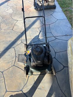 Lawnmower Briggs and Stratton