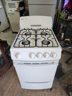 20 inches gas stove ( used stove) not new 